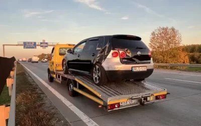 Autómentés árak rejtett költségek nélkül: Hogyan számolják a díjakat a profi autómentők?